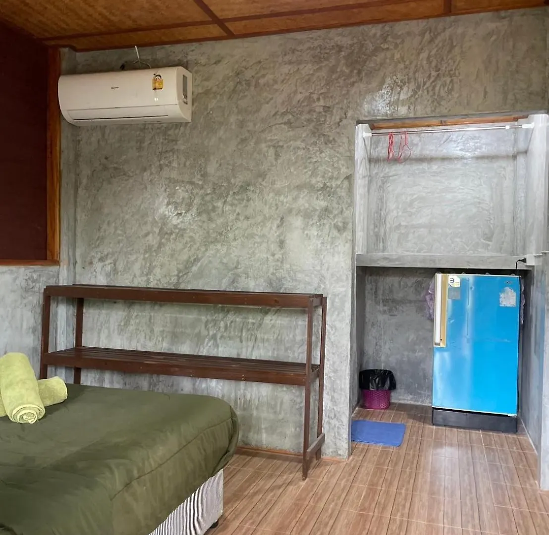 Апартаменты Dahla Lanta Hut Ко-Ланта Проживание в семье
